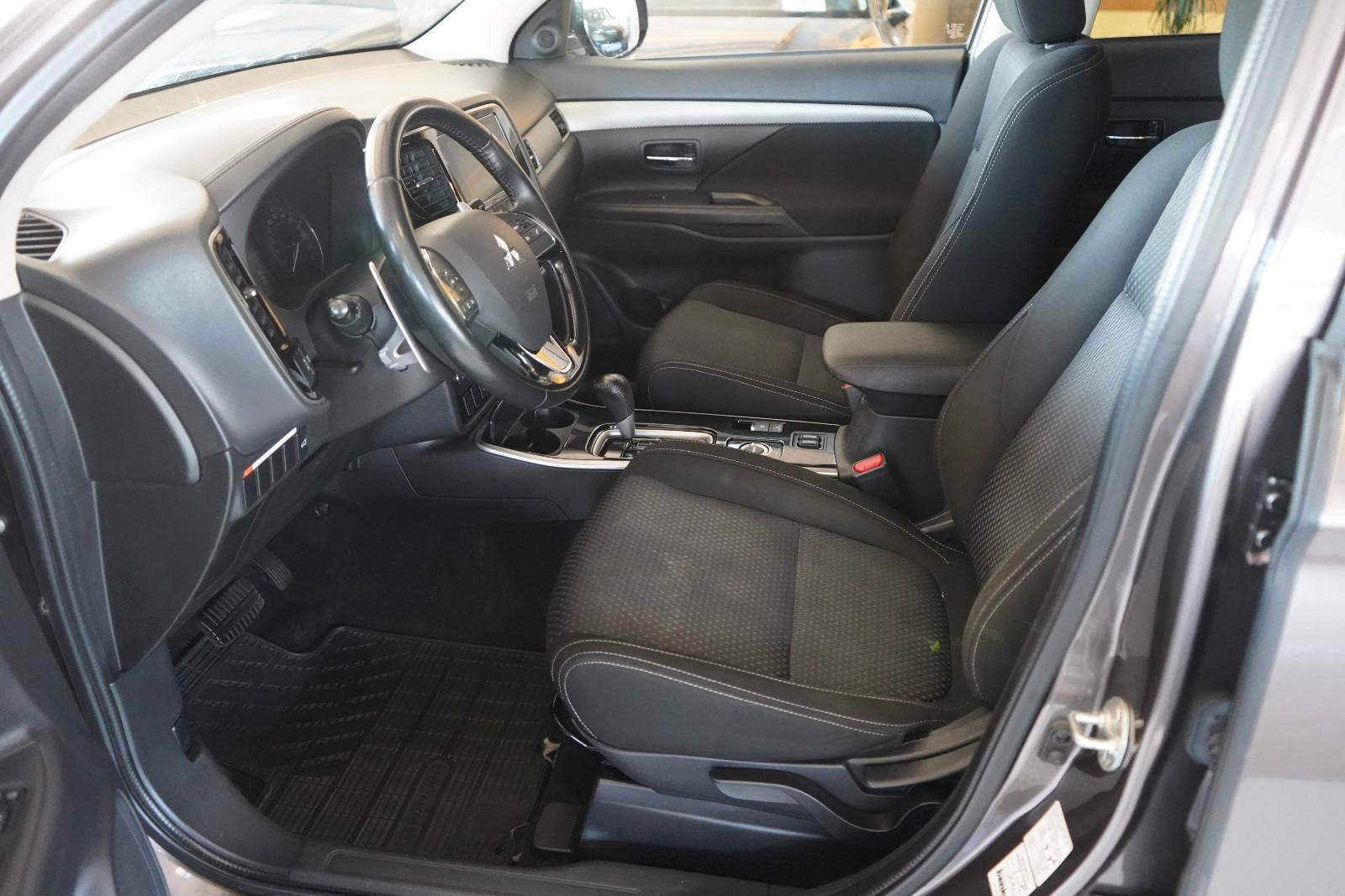Mitsubishi Outlander Edition 100+ 4WD AUTOMATIK / XENON