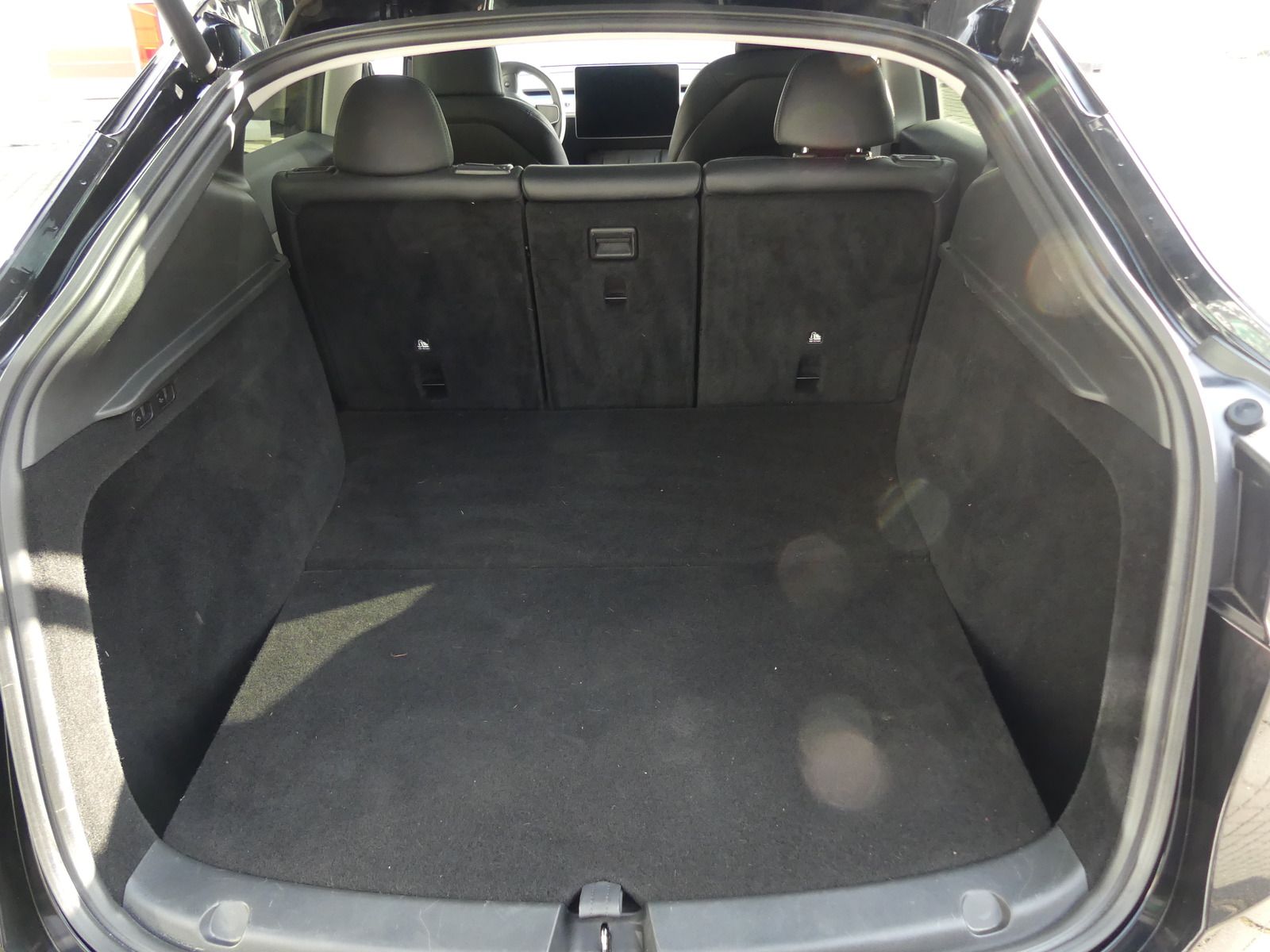 Tesla Model Y Long Range Dual AWD 378KW PANO LED KAM foto 10