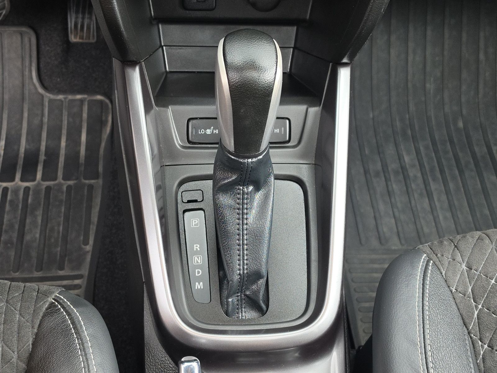 Fahrzeugabbildung Suzuki Vitara 1.4 Comfort+ 4x4 Automatik Panoramadach