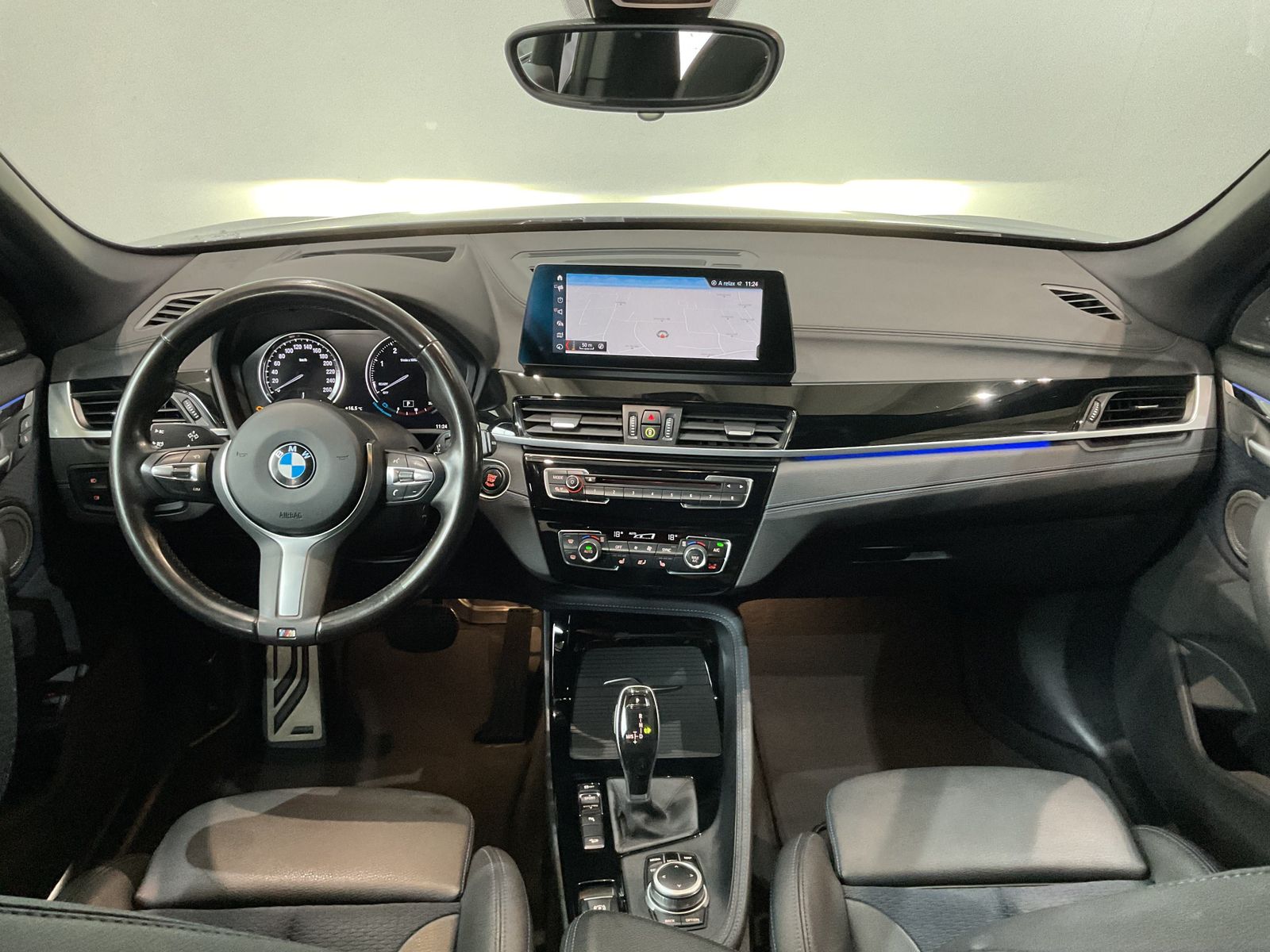 Fahrzeugabbildung BMW X1 xDrive20d M Sportpaket Head-Up HK HiFi