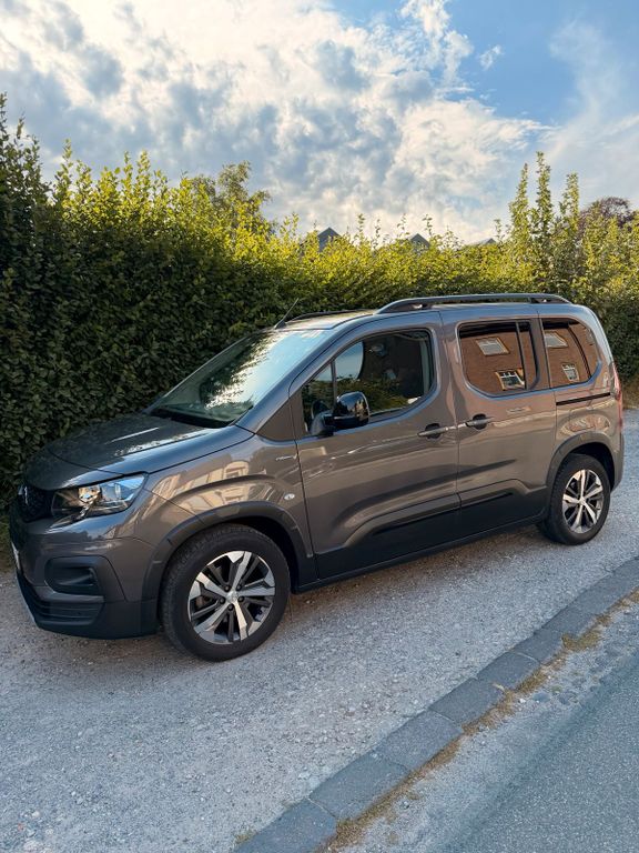 Image of Peugeot Rifter