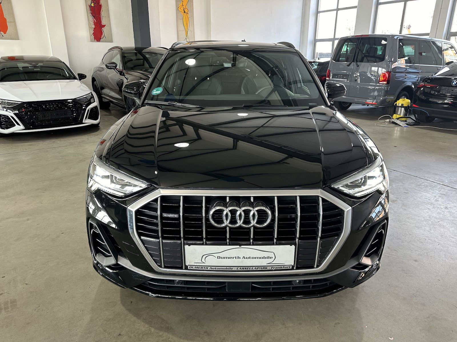Fahrzeugabbildung Audi Q3 35 TDI quatt S line/Pano/Matrix/´19/RFK/