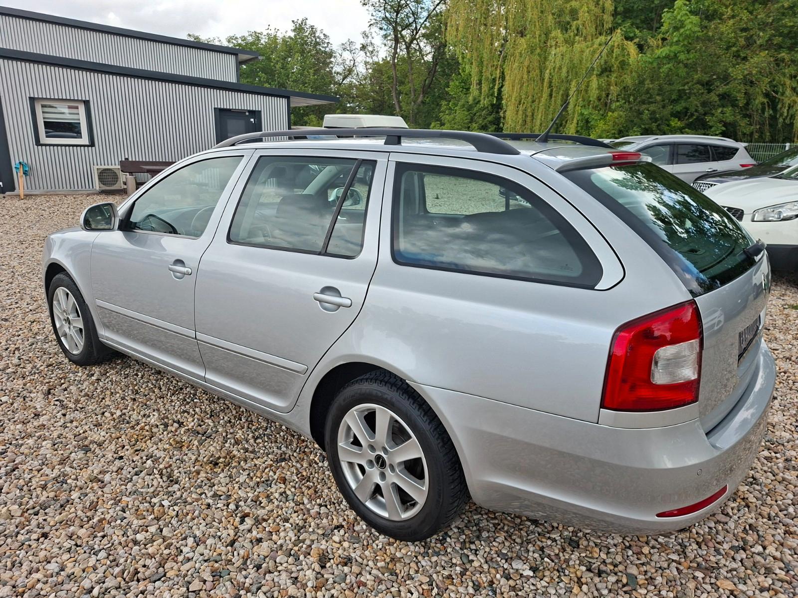 Skoda Octavia 2010 — photo 7