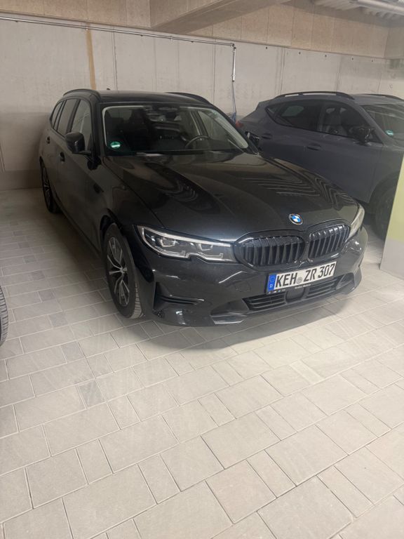 Image of BMW 320