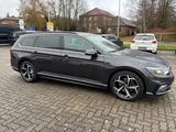 Volkswagen Passat Variant Business R-line I Automatik - VW Passat Variant von 2020