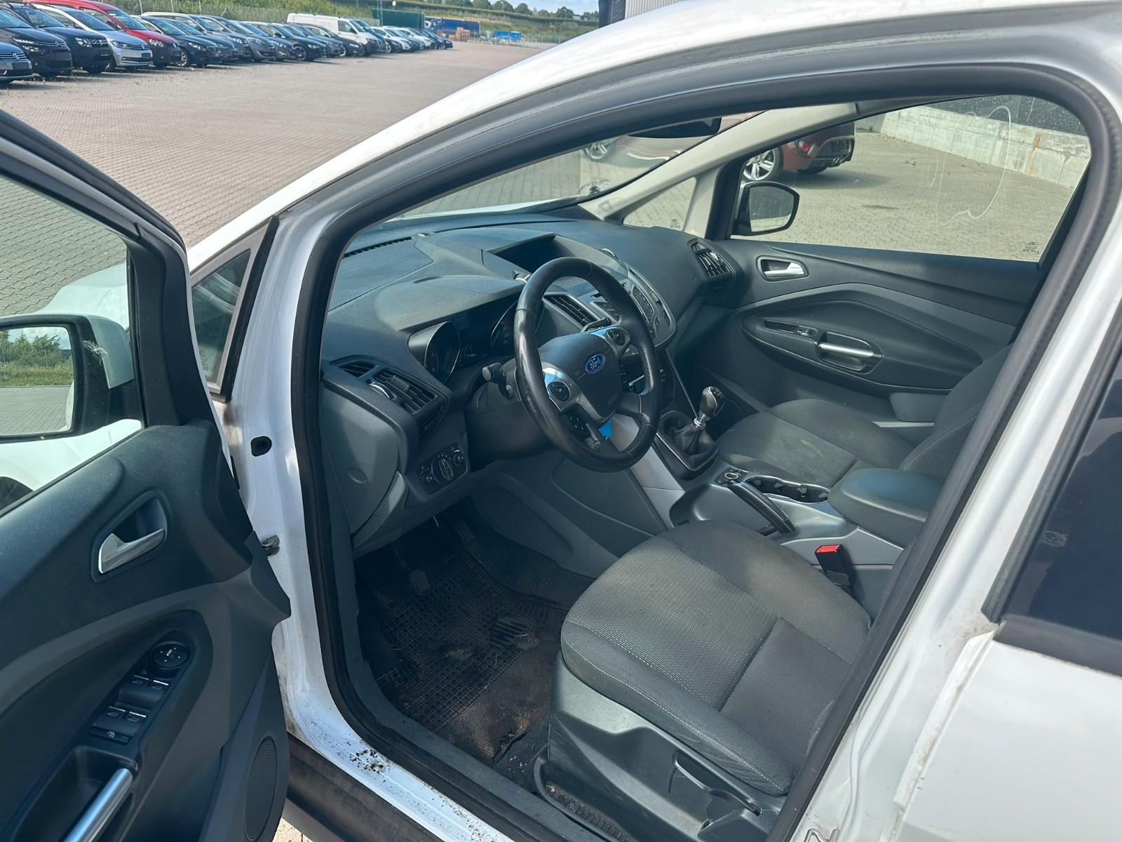 Ford Grand C-MAX 2011 — photo 5