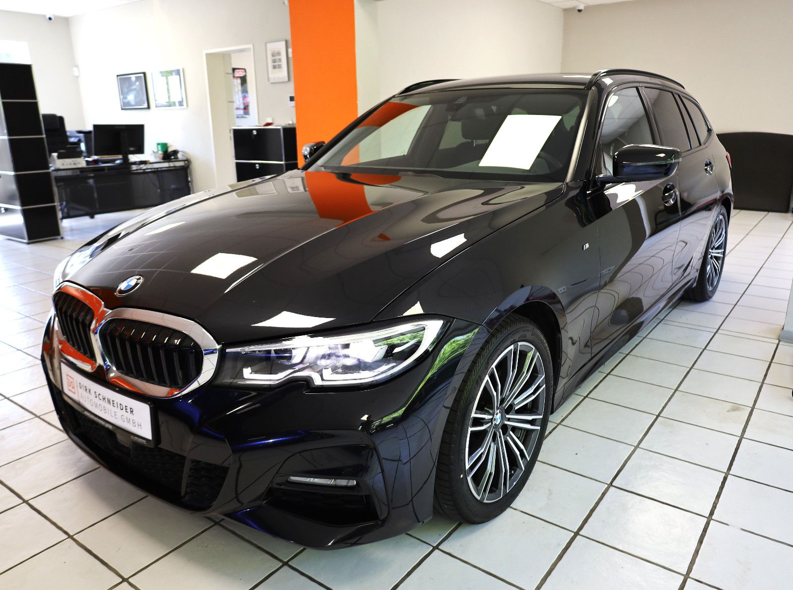 BMW 320i Touring M-Sport|HIFI|ACC|LED|RFK|ALCANTARA| foto 23