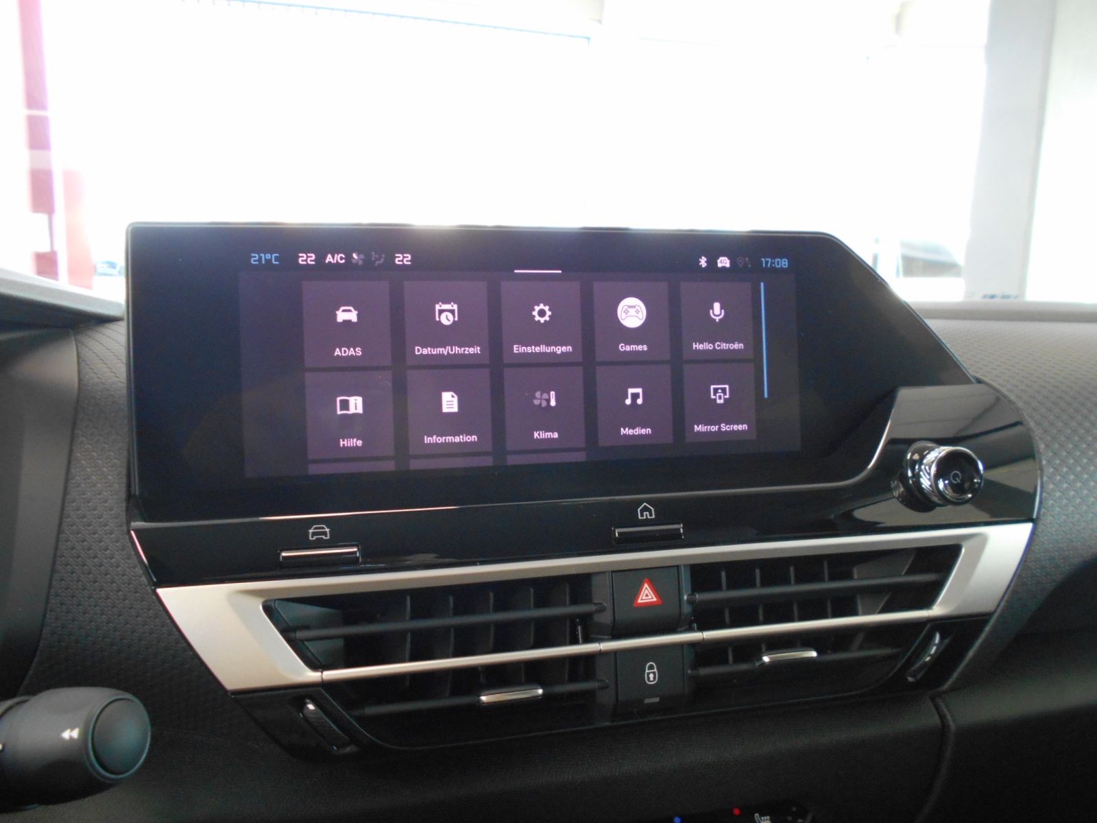 Fahrzeugabbildung Citroën C 4 Hybrid 136 e-DCS6 Max Facelift