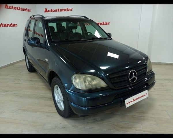 Mercedes-Benz Classe M ML 270 turbodiesel cat CD