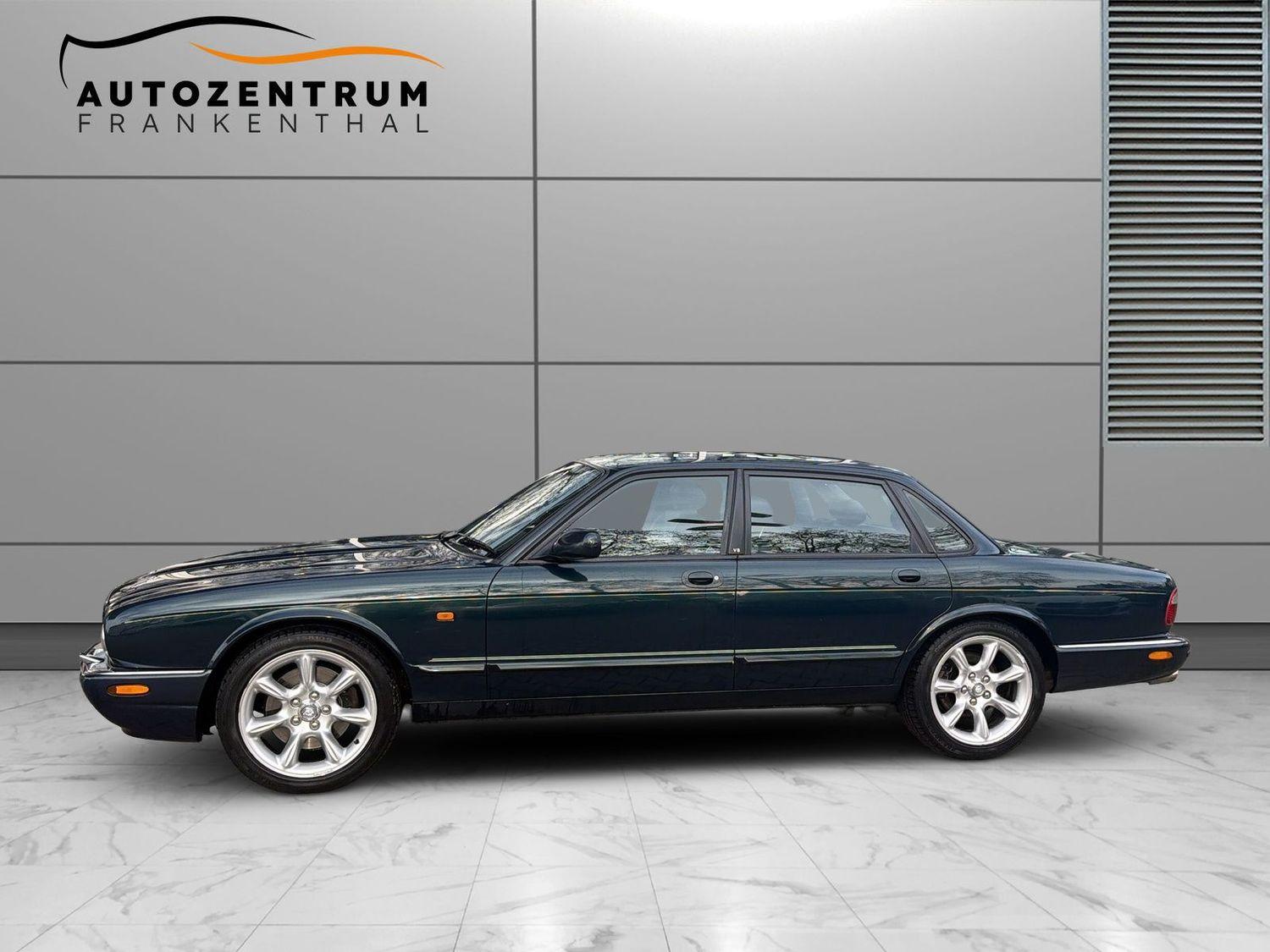 Jaguar XJR Sovereign MOTOR NEU BEI JAGUAR GARANTIE 