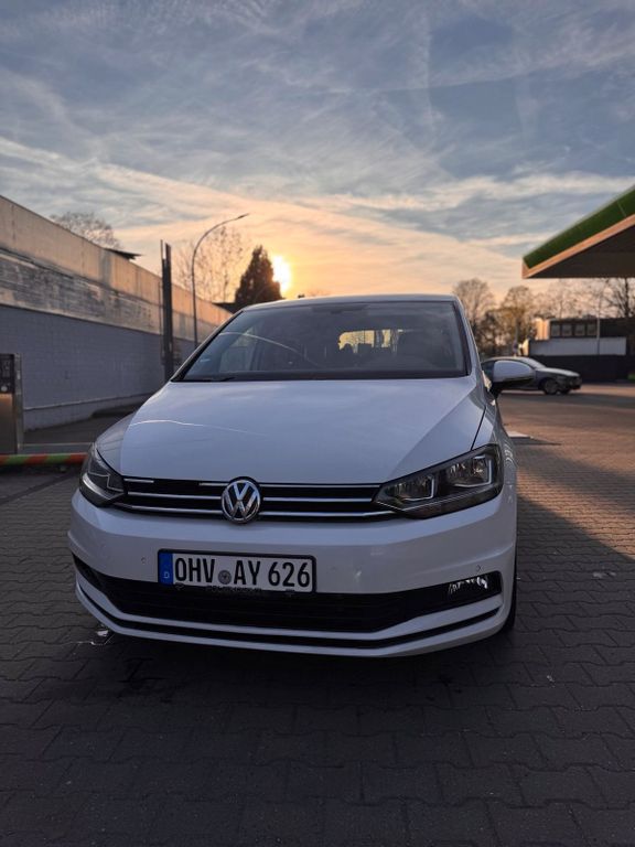 Image of Volkswagen Touran