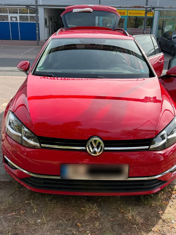 Image of Volkswagen Golf
