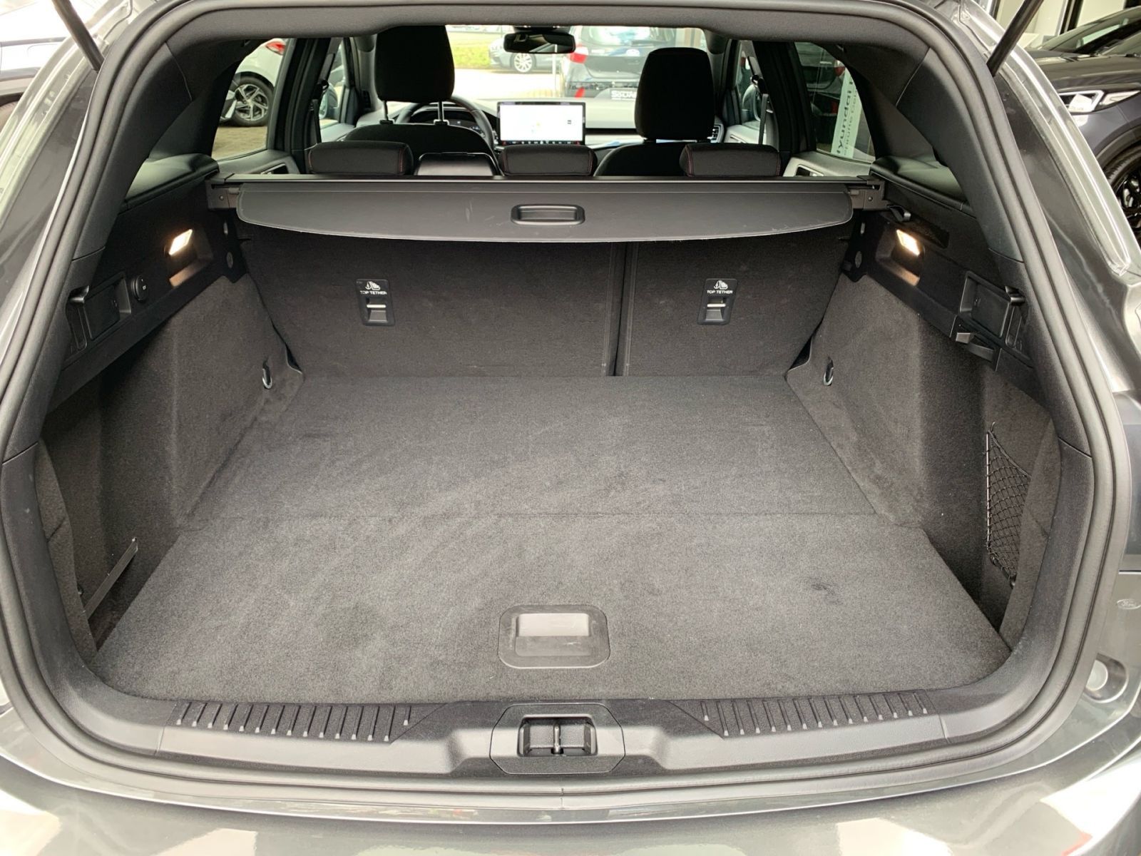 Fahrzeugabbildung Ford Focus 1.0 AT EcoBoost Mild-Hybrid ST-Line S/S Na