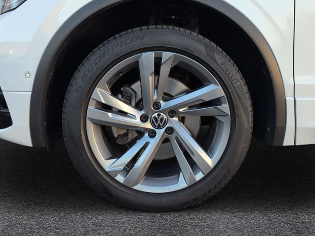 Tiguan Allspace 2.0 TDI DSG 4MOTION IQ.LIGHT+RFK