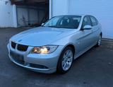 BMW 330XI E90, 1-Hand Klima Navigation Led... - BMW 330 in Aachen