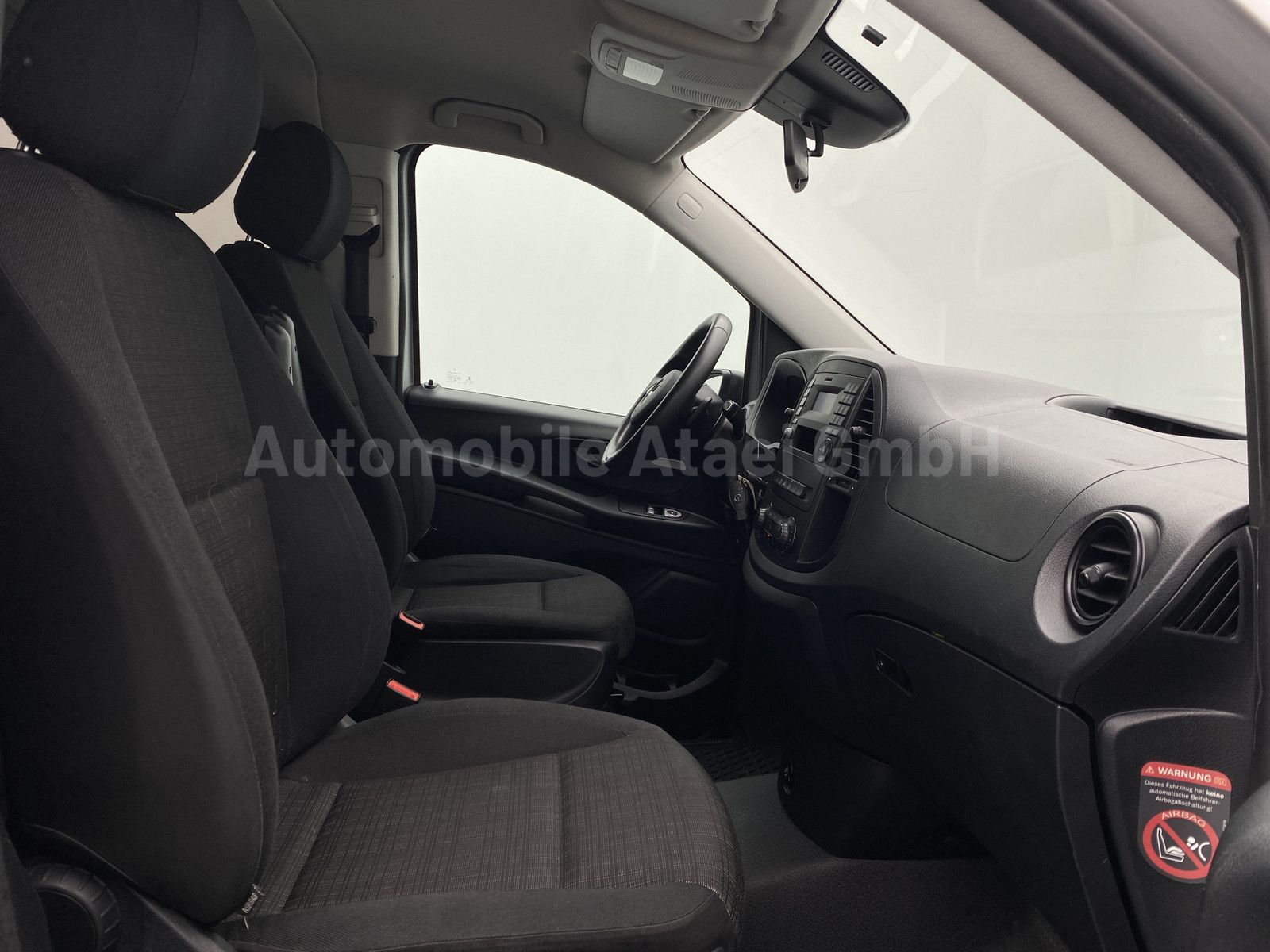 Fahrzeugabbildung Mercedes-Benz Vito Tourer 116 Pro Extralang Automatik (1068)