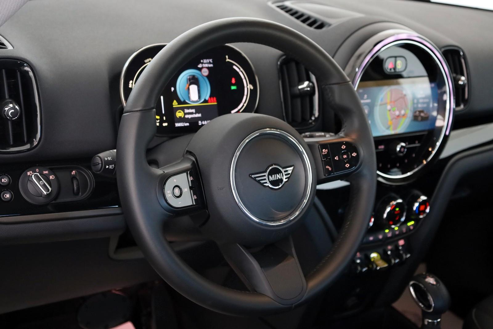 MINI Countryman Cooper SE Essential Trim All4,ACC,Nav