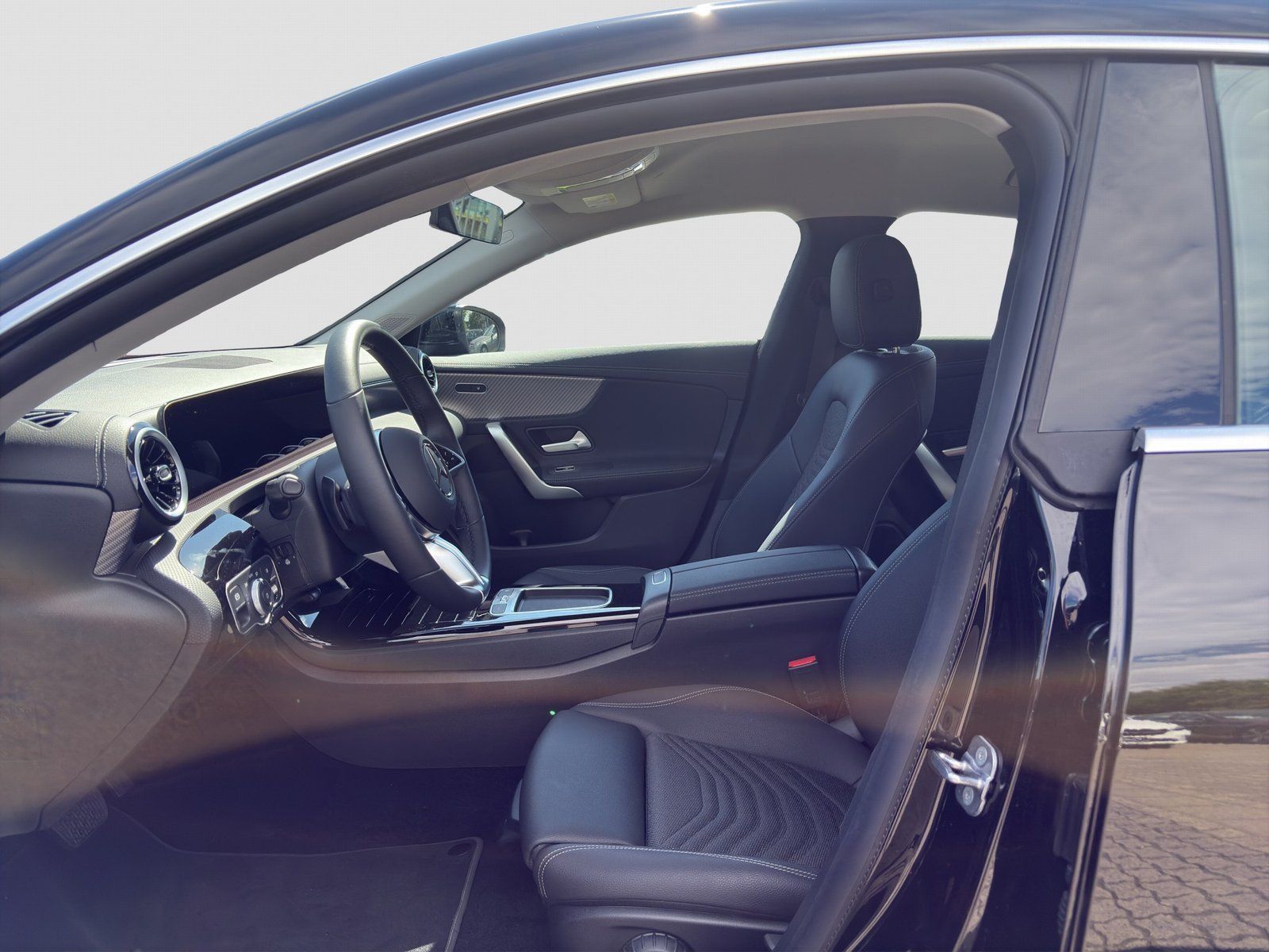 Fahrzeugabbildung Mercedes-Benz CLA 180 SB*PROGRESSIVE*WINTER-PAKET*ELEKT-HECKKL