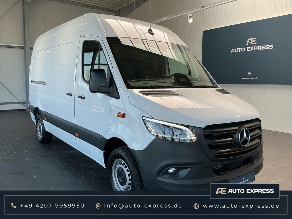 Image of Mercedes-Benz Sprinter
