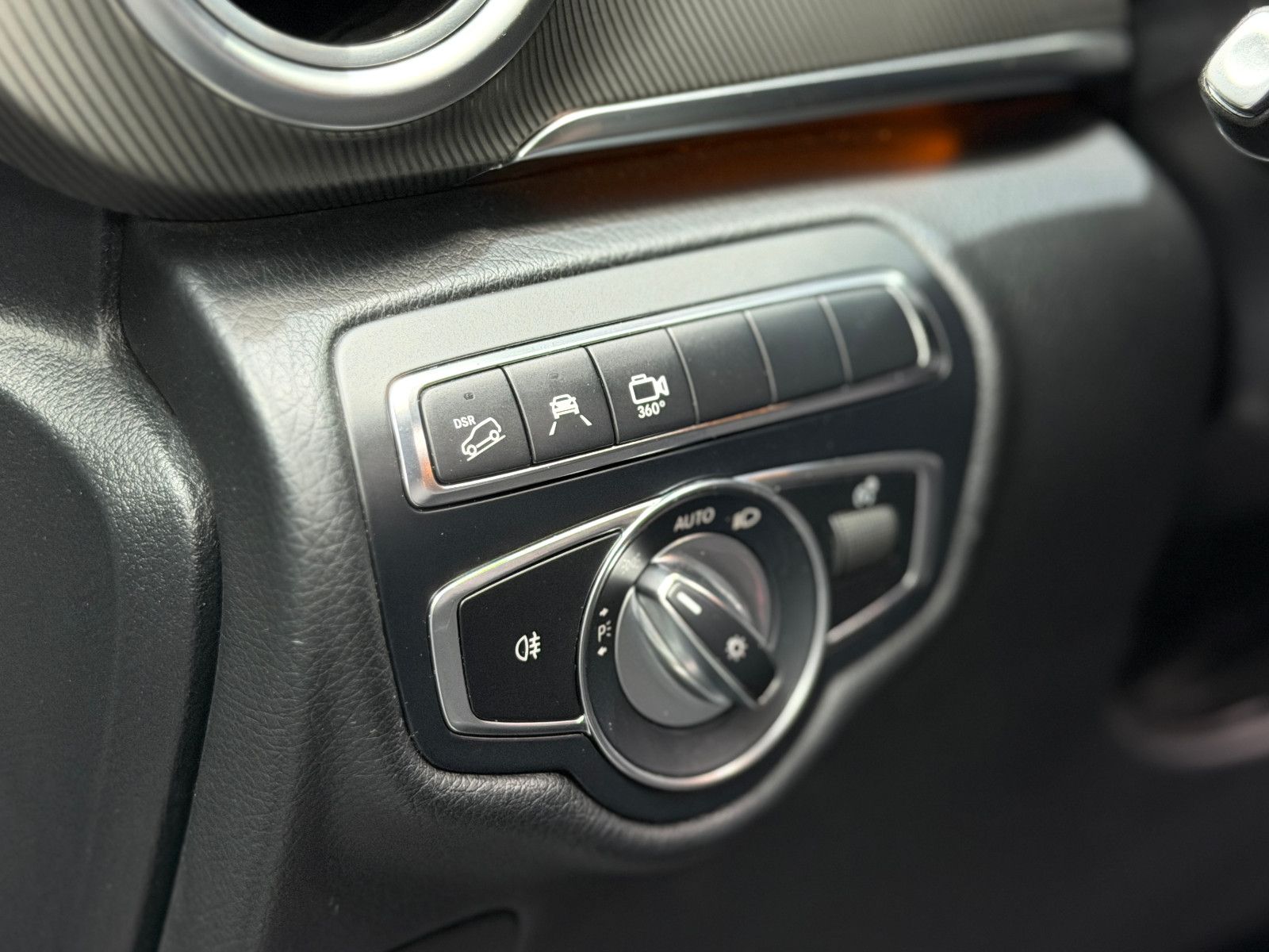 Fahrzeugabbildung Mercedes-Benz V250d NIGHT EDITION 4MATIC lang AMG-LINE|360°|
