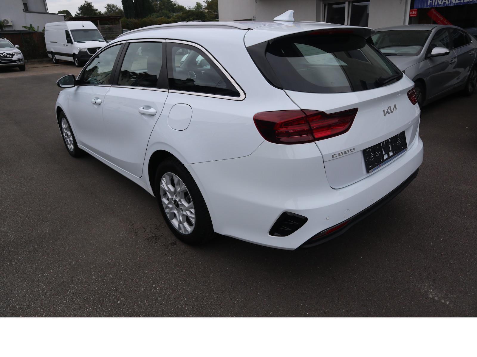 Kia Ceed cee ́d Sportswagon Ultimate 1.5 DCT CAM SHZ NAVI, миниатюра 6