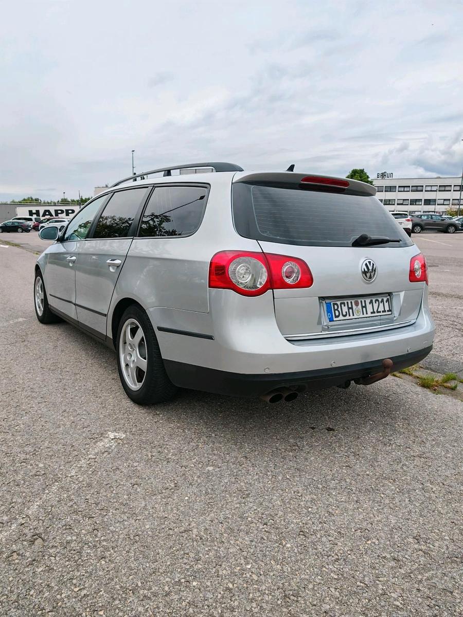 Volkswagen Passat 2010 — салон