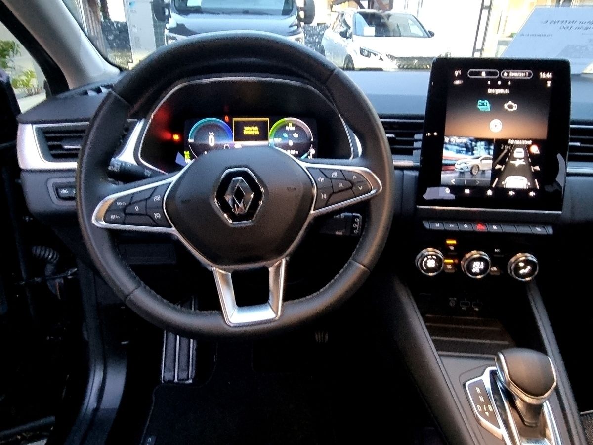 Fahrzeugabbildung Renault Captur INTENS E-TECH Plug-in 160