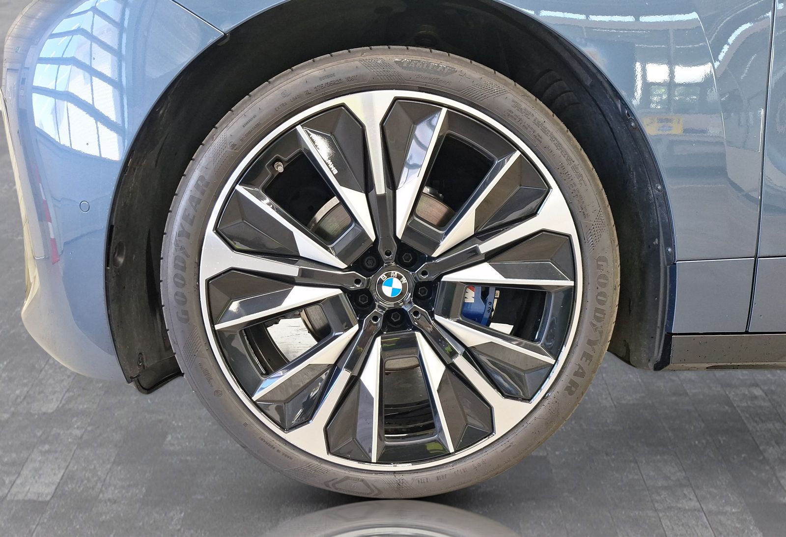 BMW iX - Bild 5