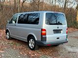 Volkswagen VW T5, Autom. 131ps, Klima,StHz, 7-Sitzer - Volkswagen T5 Caravelle mit Diesel-Antrieb: Kleinbus