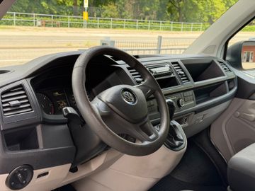 Volkswagen T6 Transporter - 10
