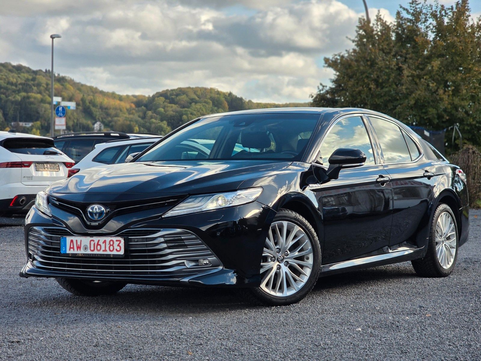 Toyota Camry Hybrid Luxury