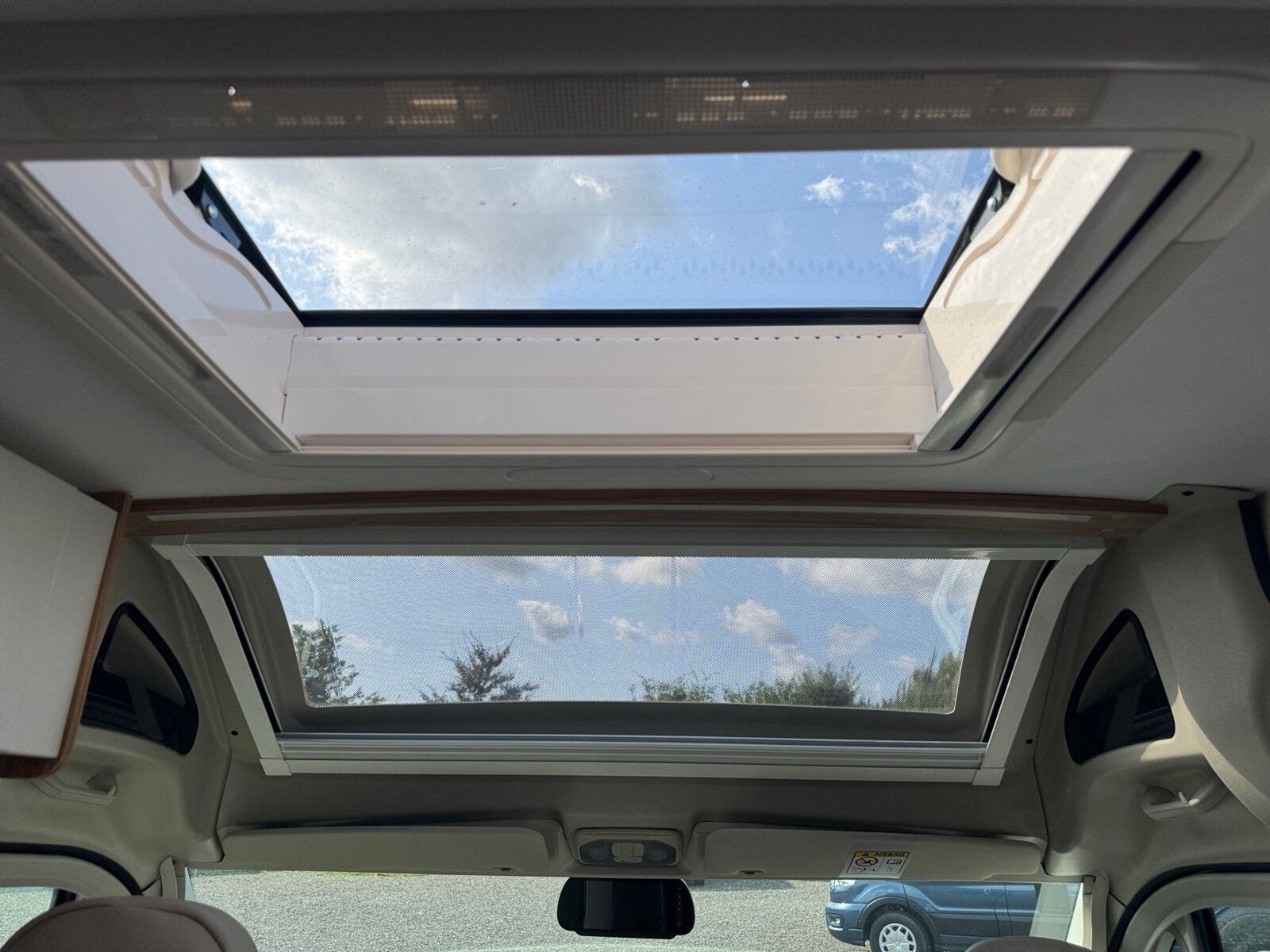 Fahrzeugabbildung Karmann Dexter 581 140 PS und Concept Paket