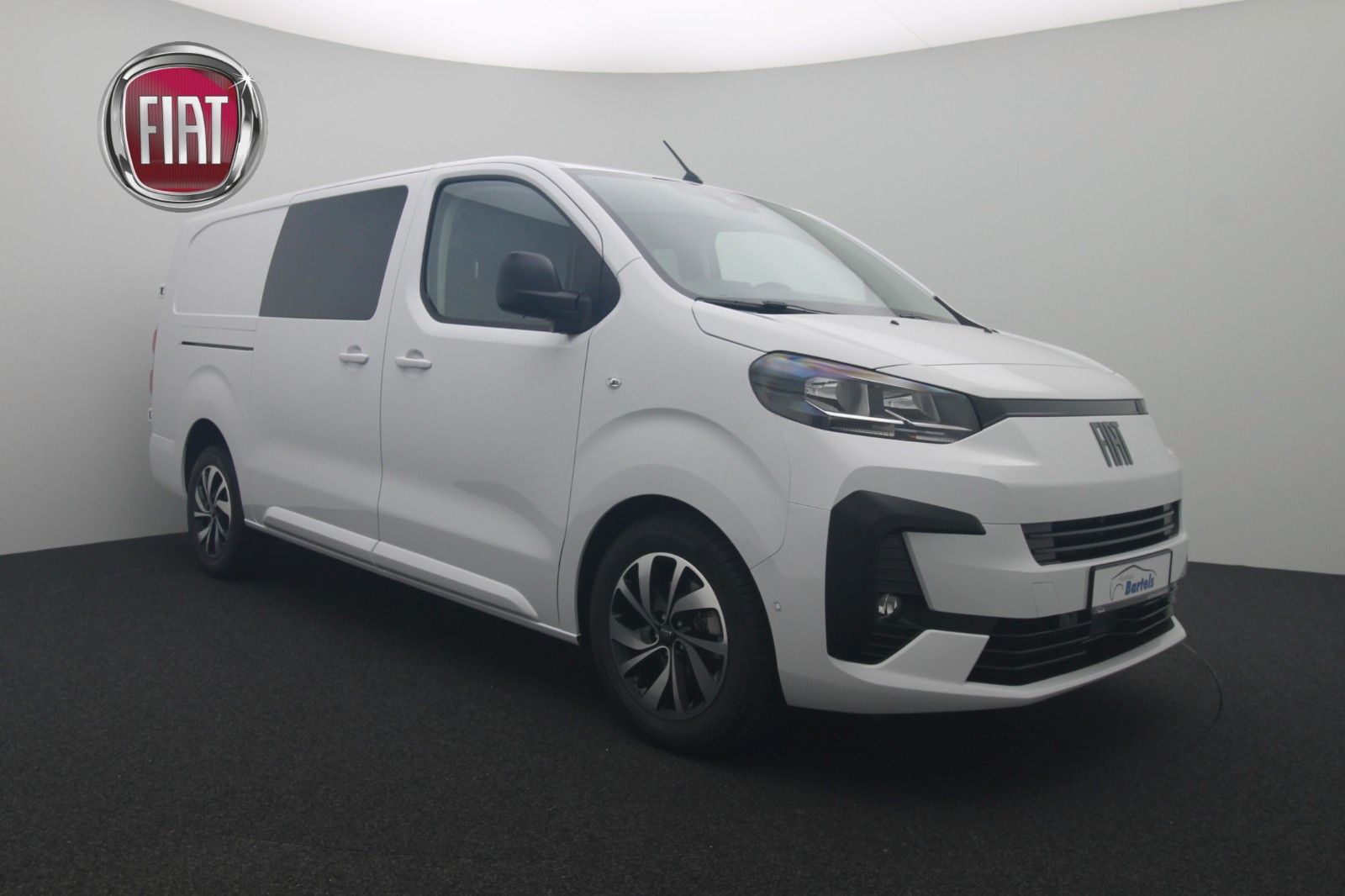 Fahrzeugabbildung Fiat Scudo Multicab   L3 2.0 145 MT6 LUXURY LEDER
