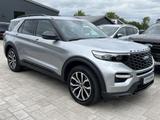 Ford Explorer ST-Line Plug-in-Hybrid 4x4 *1.Hand* - silberne Ford Explorer