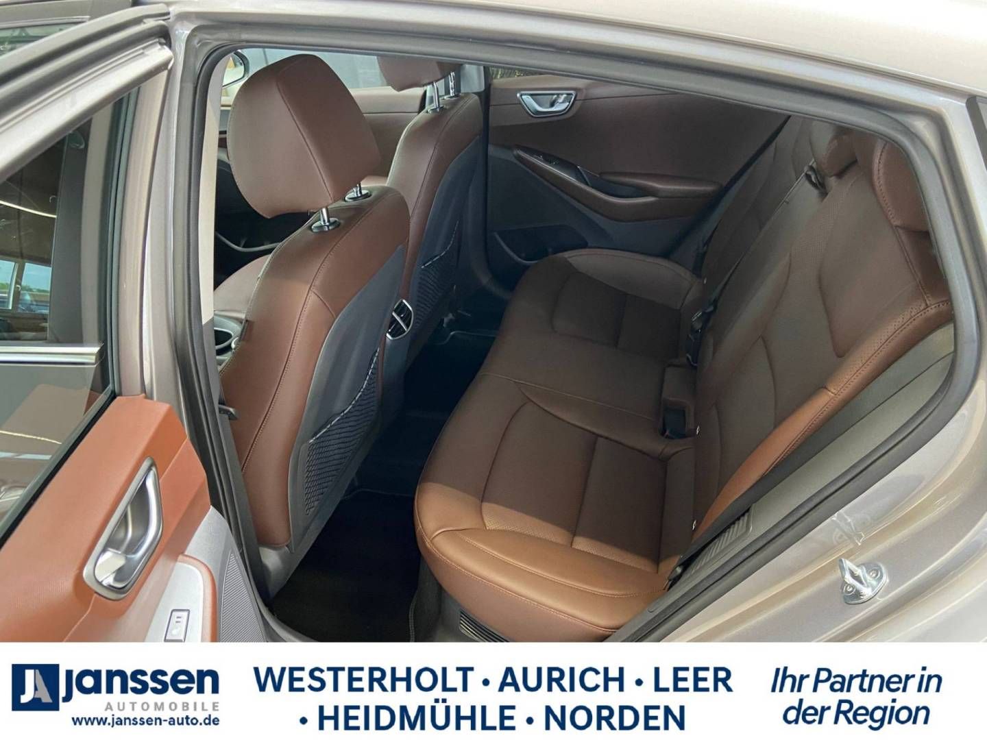 Fahrzeugabbildung Hyundai IONIQ Facelift PLUG IN Hybrid PREMIUM-Paket