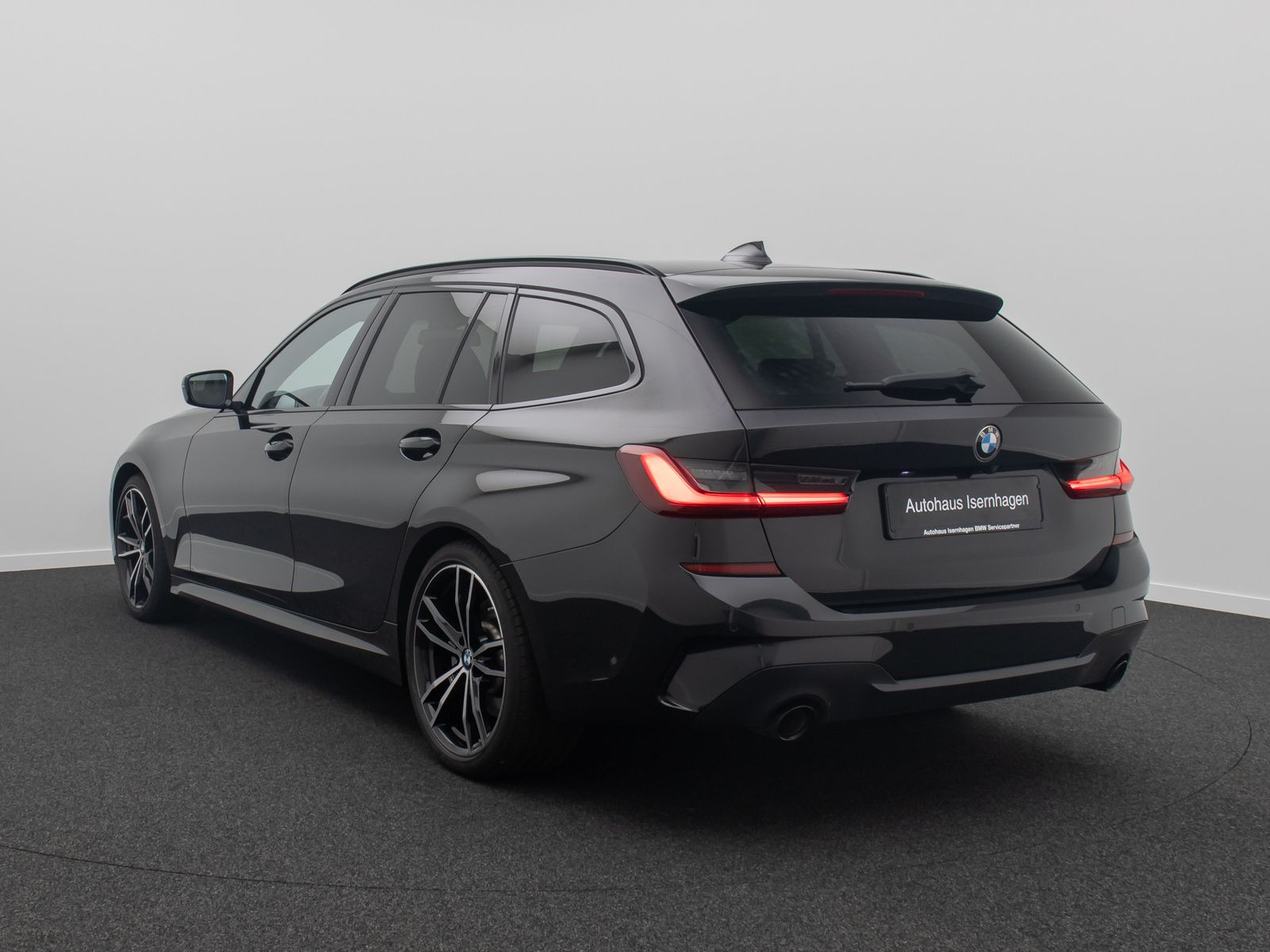 Fahrzeugabbildung BMW 330d M Sport DAB Kamera Leder ACC Alarm Pano 19"