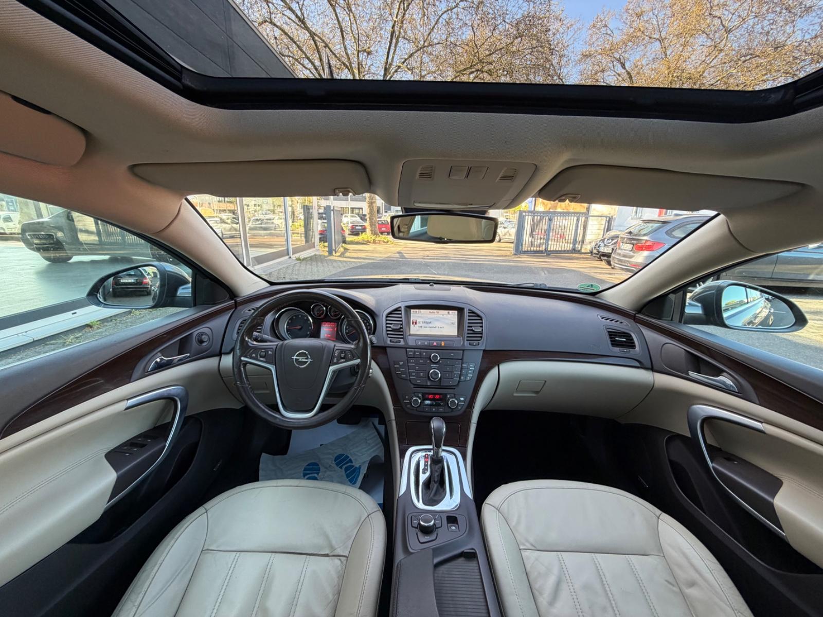 Opel Insignia A Lim. Cosmo 4x4 OPC Line Aut. Leder