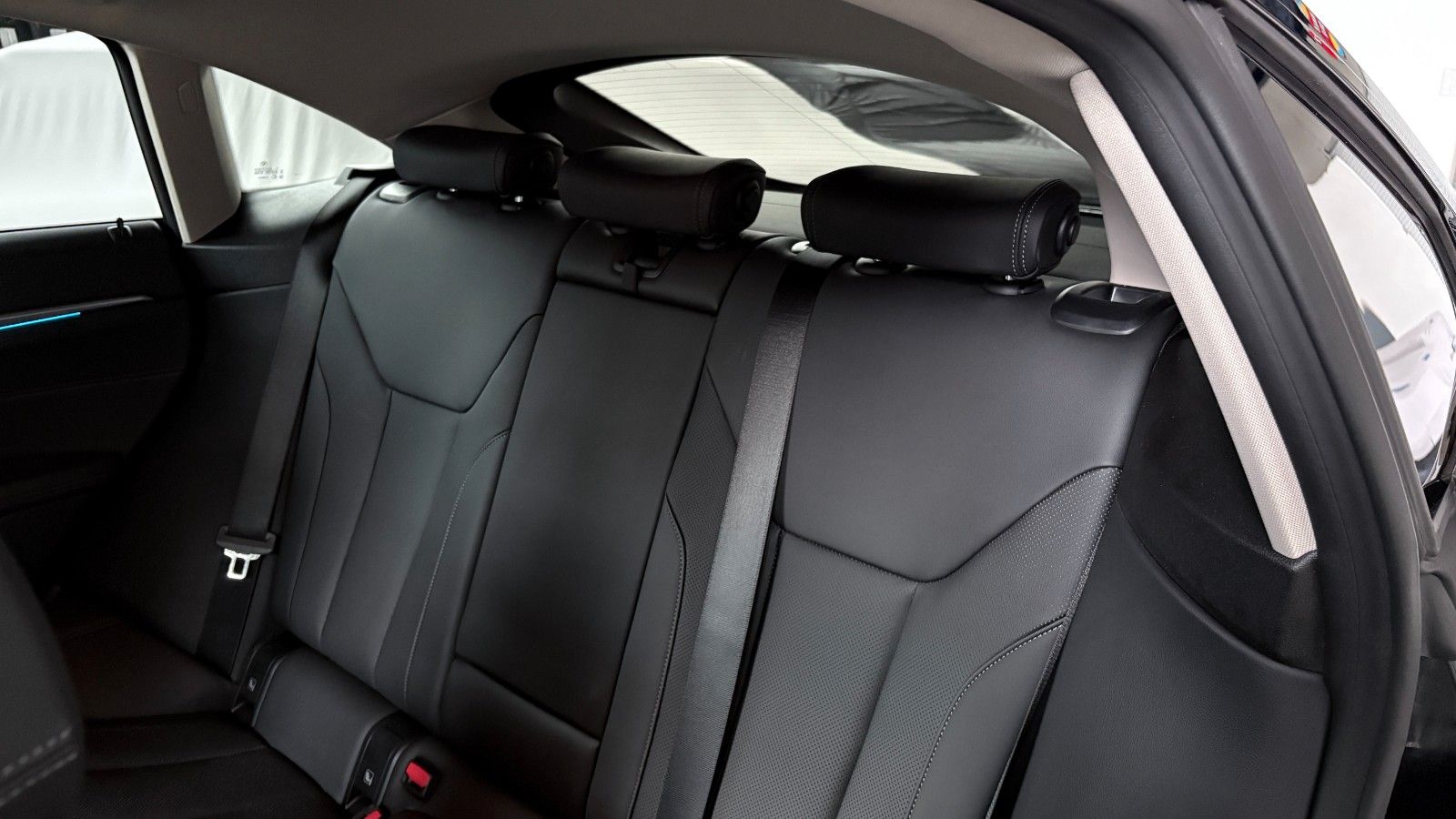 BMW i4 - Bild 13