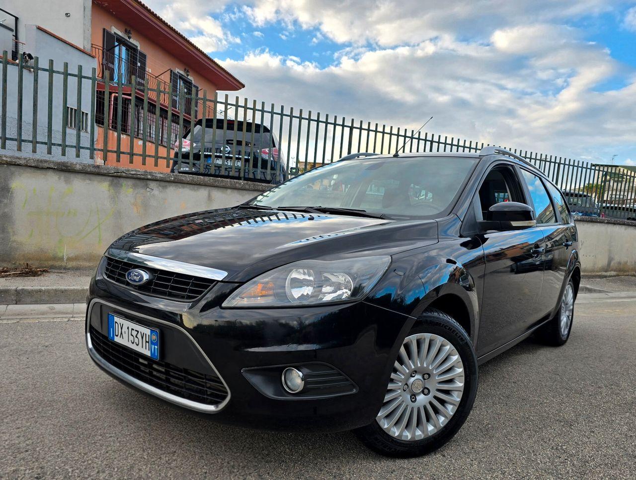 Ford Focus 2010 — photo 5