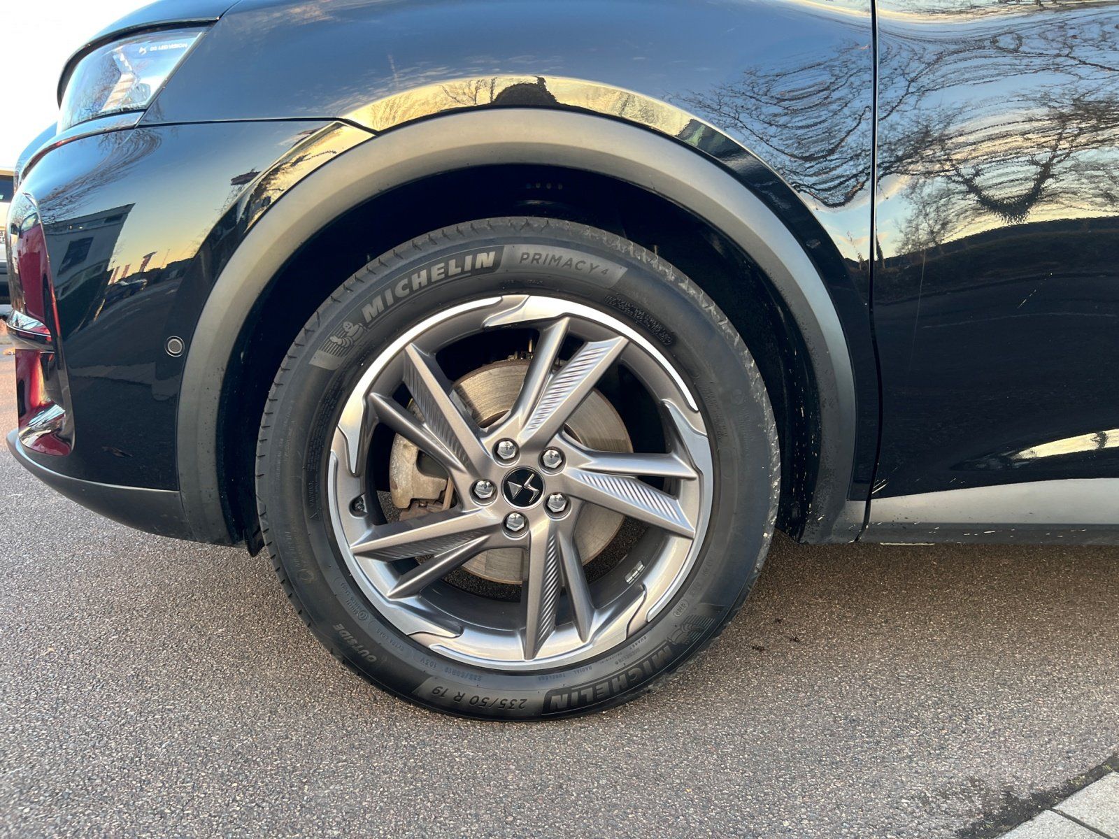 Fahrzeugabbildung DS Automobiles DS7 Crossback E-Tense 4x4 300 Anhängerkupplung