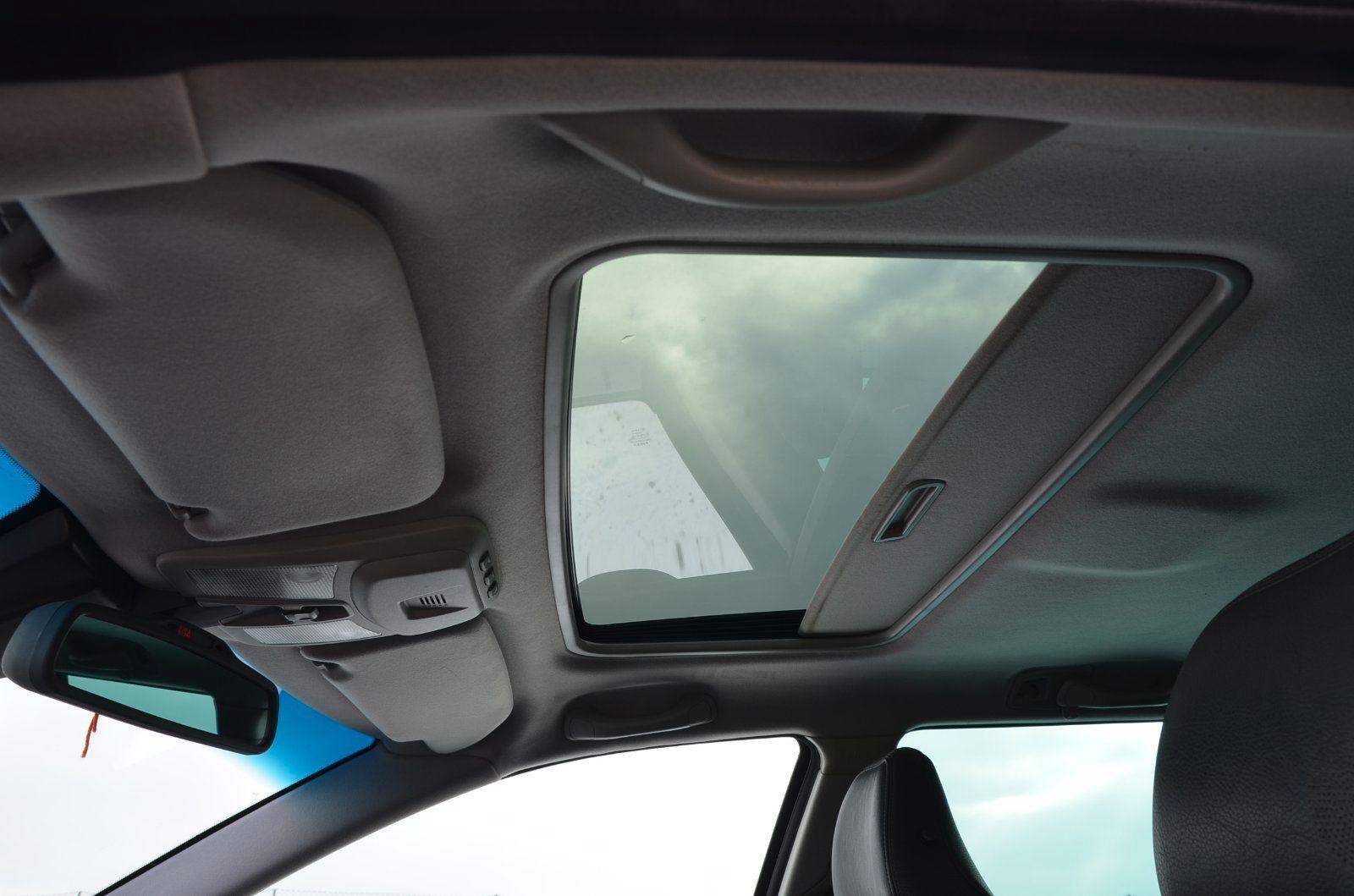 Volvo V70 2004 — photo 15
