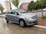 Mercedes-Benz B 170 B -Klasse B 170 Automatik - Mercedes-Benz B 170 mit Benzin-Antrieb: Navigationssystem, Limousine