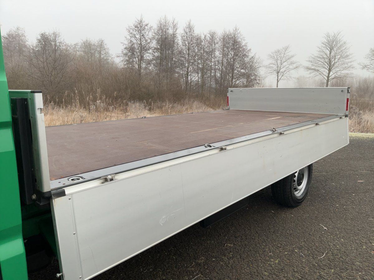 Fahrzeugabbildung Volkswagen Crafter 35 Pritsche 2.0 TDI Langer Radstand AHK