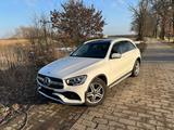 Mercedes-Benz GLC 300 d 4MATIC Autom. - AMG Line Pano AHK - Mercedes-Benz GLC 300 von privat