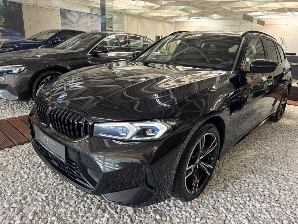 Image of BMW 330