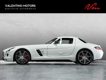 صورة 2 لـ 2011 Mercedes-BENZ SLS AMG