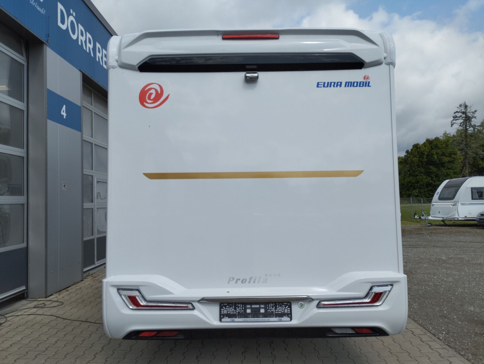 Fahrzeugabbildung Eura Mobil Profila T PT 695 EB Automatik, Mondial Pakete