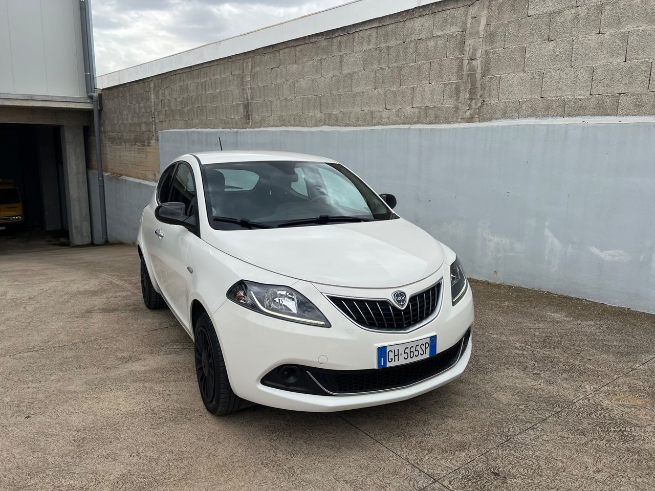 LANCIA Ypsilon
