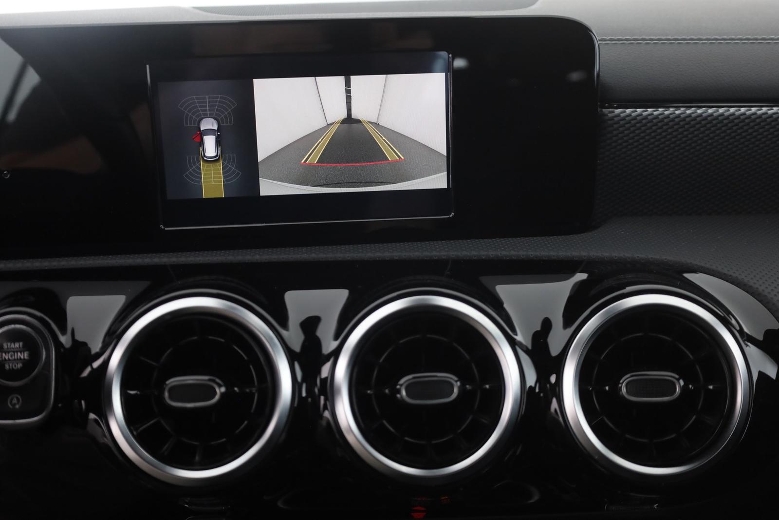 Mercedes-Benz CLA SB Progressive LED Navi Sitzheizung AHK, миниатюра 26