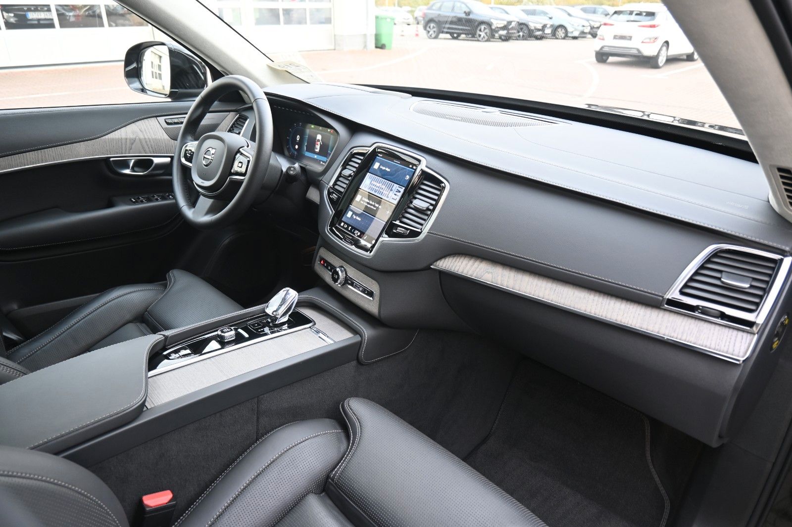 Fahrzeugabbildung Volvo XC90 B5D AWD Ultimate Bright*LED*PANO*STHZ*360